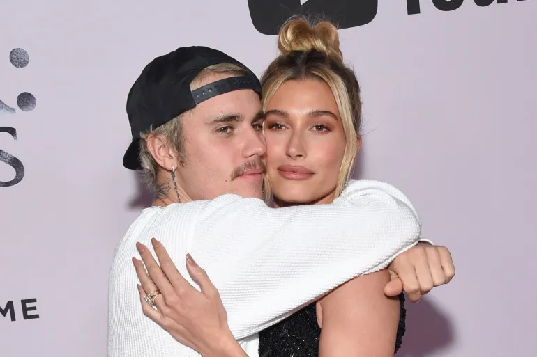 Justin Bieber et sa femme Hailey Baldwin ont &eacute;t&eacute; baptis&eacute;s
