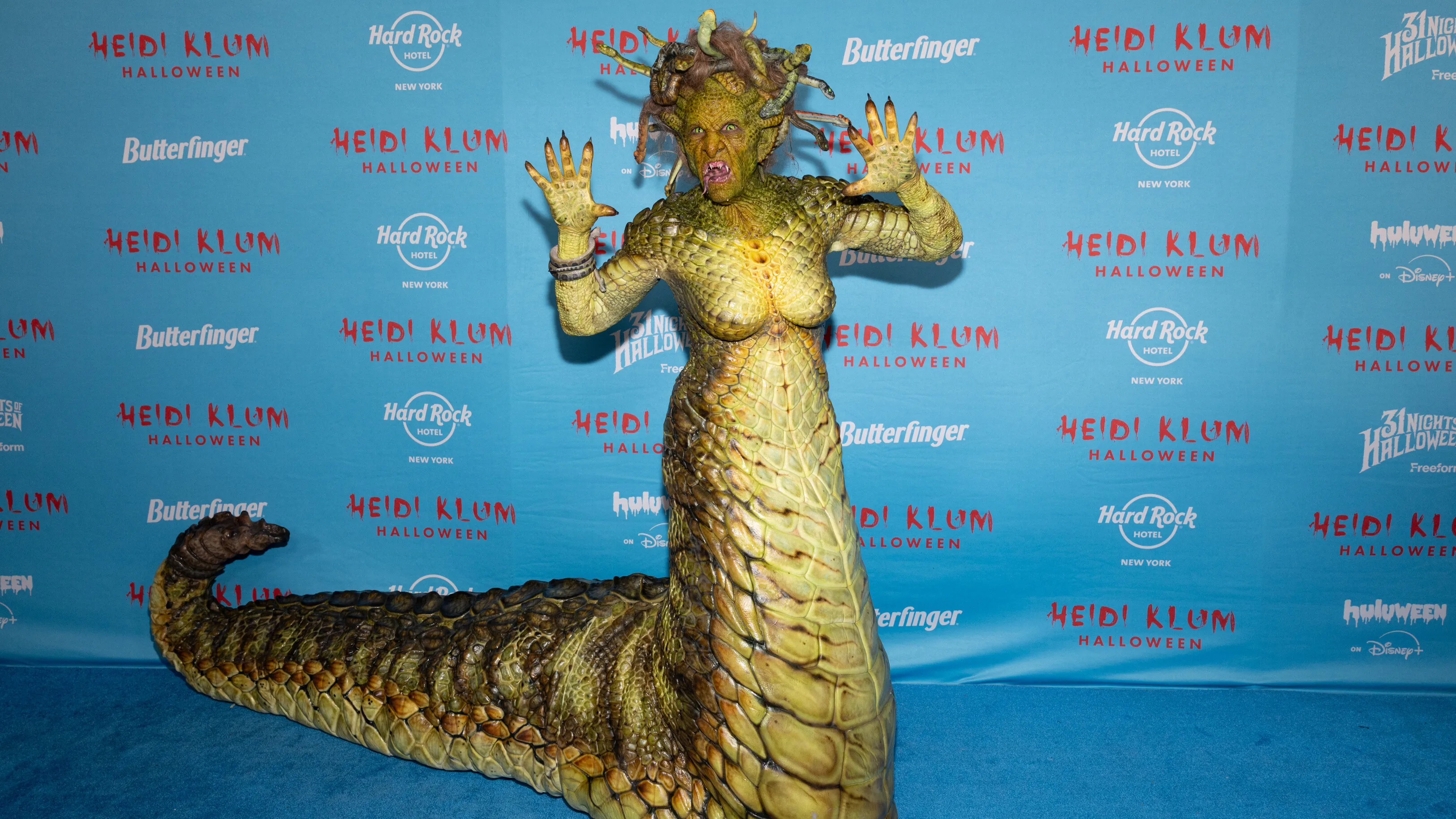 Heidi Klum Halloween costume: Klum reveals Medusa costume with husband Tom Kaulitz for Halloween 2025 - ABC7 San Francisco