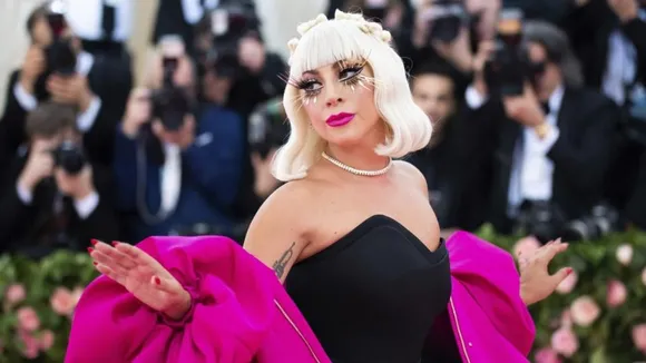 Lady Gaga's Dog Walker Shot, Dogs Stolen