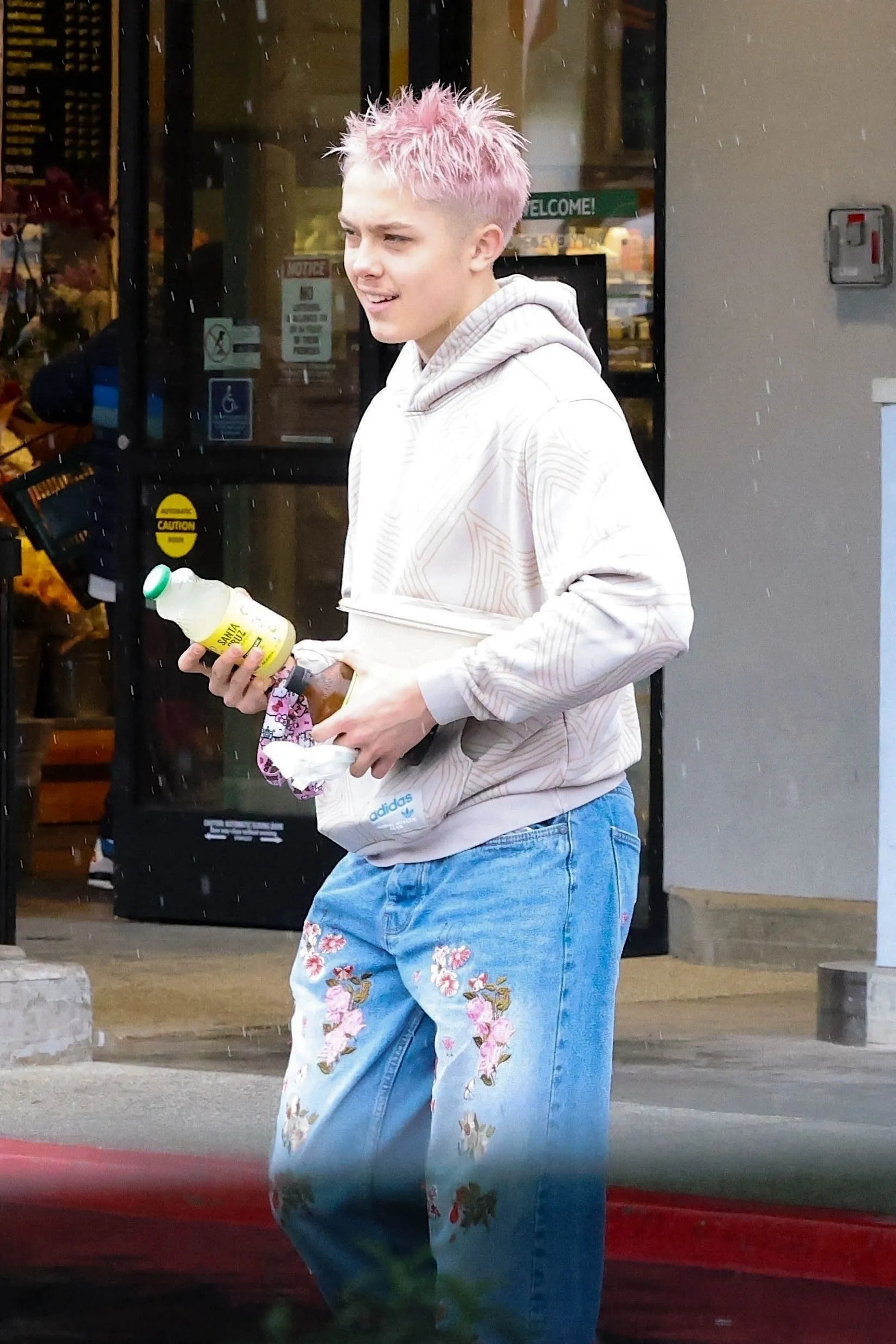 Angelina Jolie's son Knox, 17, debuts bold hair transformation