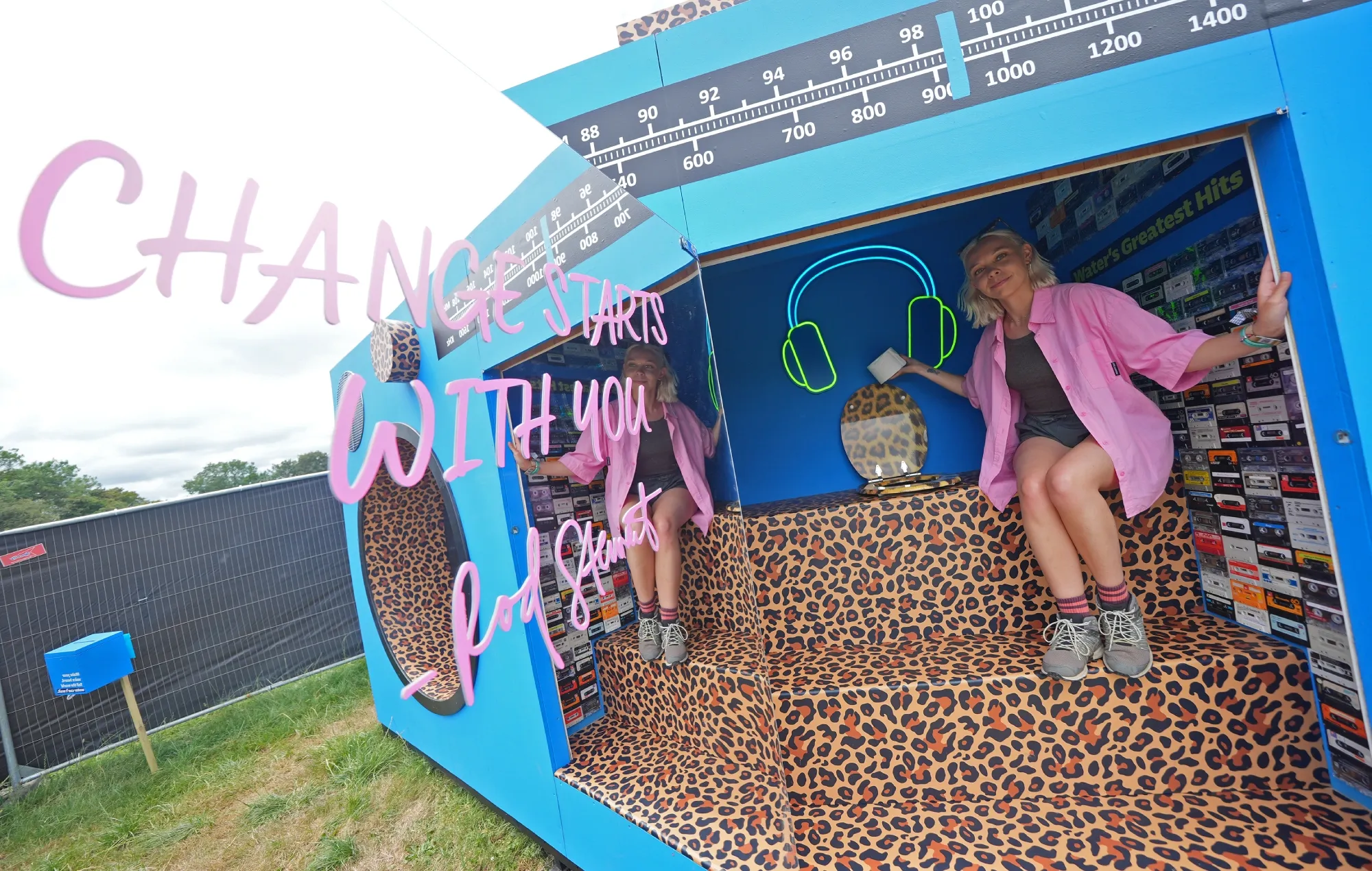 Rod Stewart Unveils Boom Box-Shaped Leopard Print Toilet at Glastonbury 2025