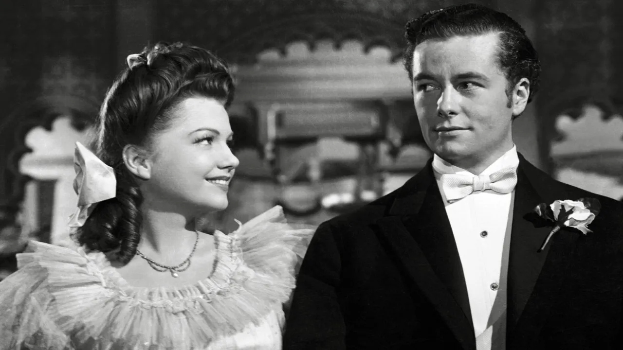 The White Lotus (16)